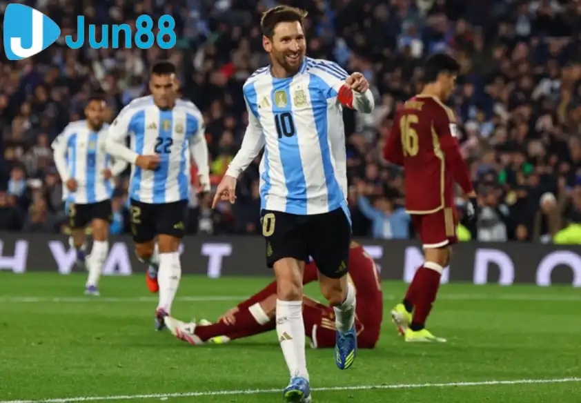 Argentina với trình độ và phong độ vượt trội được dự đoán sẽ có chiến thắng dễ dàng trước đối thủ. Argentina với trình độ và phong độ vượt trội được dự đoán sẽ có chiến thắng dễ dàng trước đối thủ.